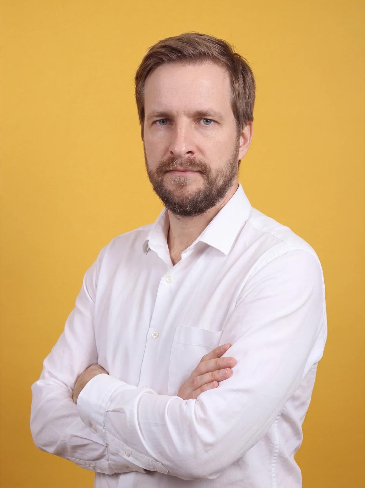Dr. Bartosz Soltowski, Founder & CEO of Microniq AI
