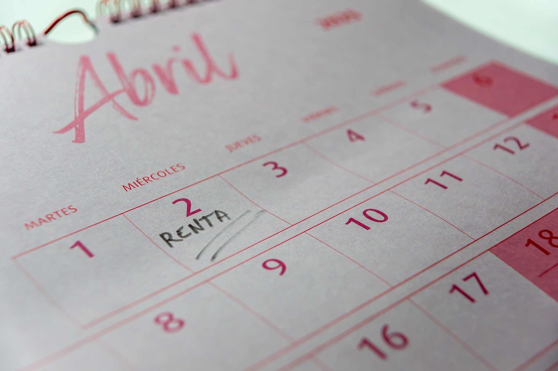 April 2025: Calendar with 'Renta' Marked and Copy Space, Perfect for the 2025 Tax Campaign in Spain.